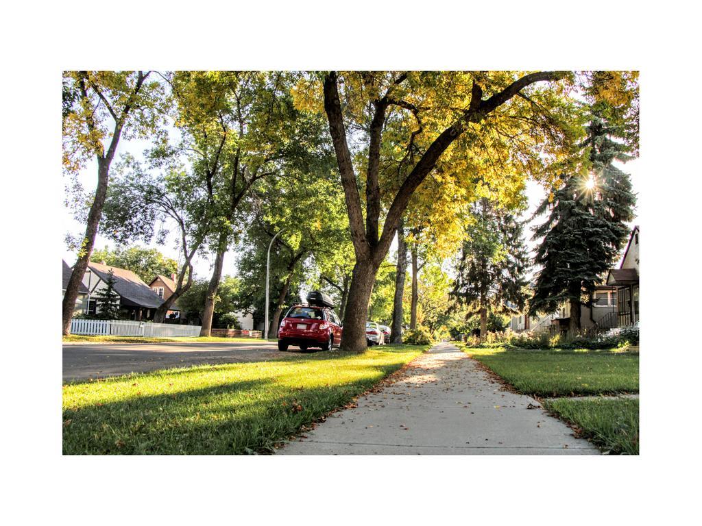 Ritchie B&B Edmonton Exterior photo