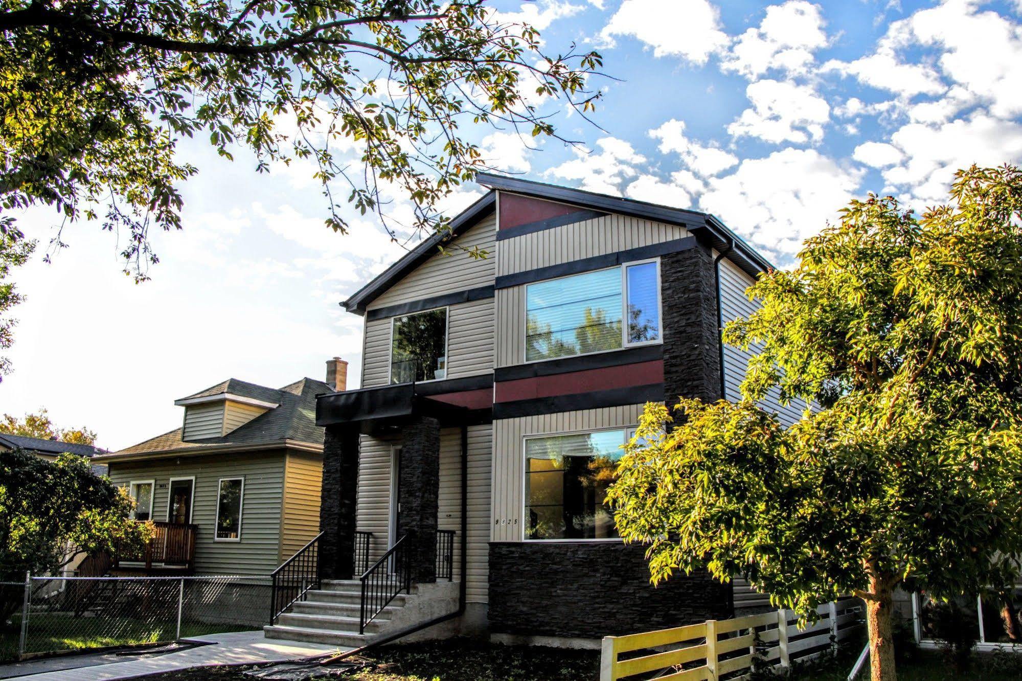 Ritchie B&B Edmonton Exterior photo